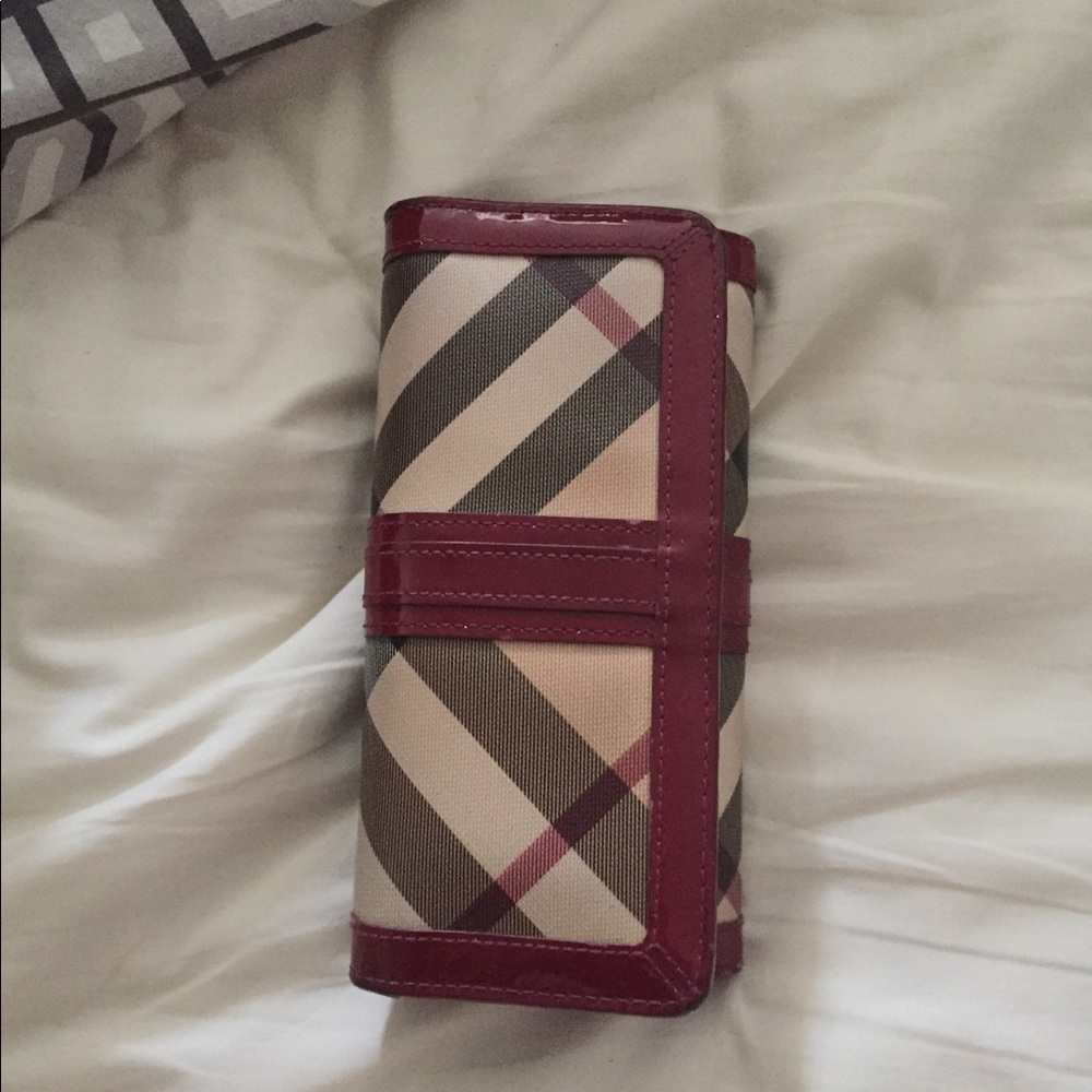 Burberry wallet